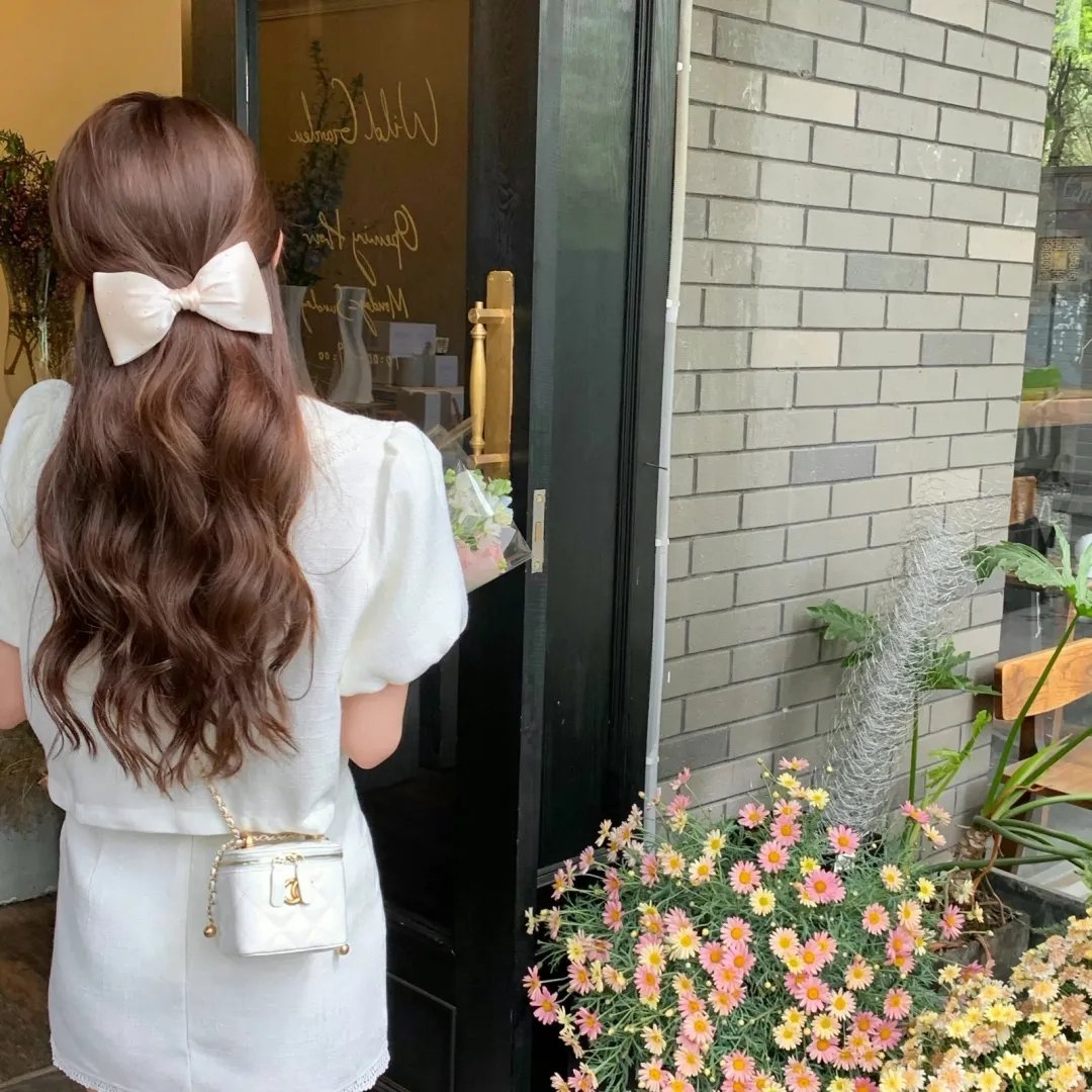 奥古姆护身符海报